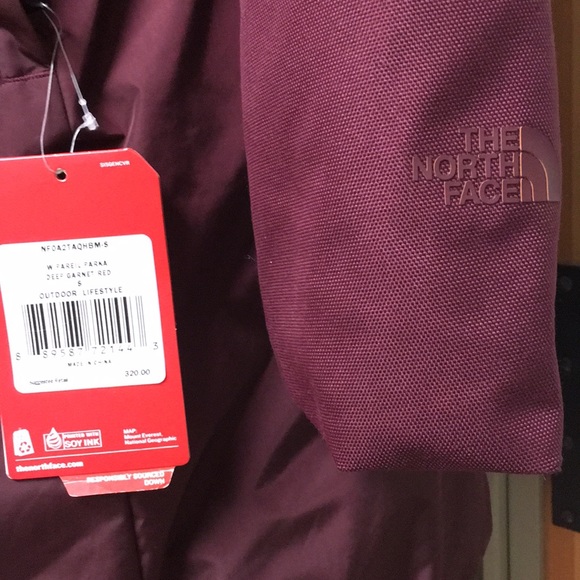New. The North Face Coat Size S - Picture 6 of 6